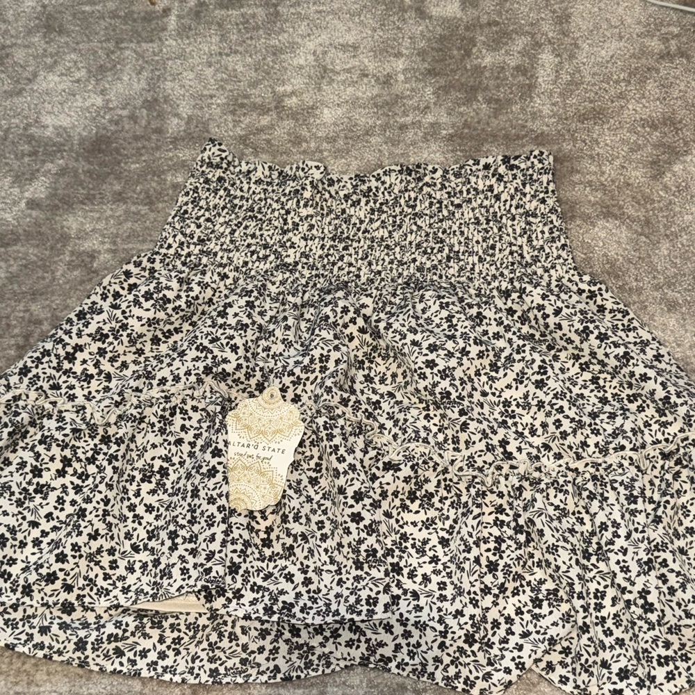 Altar'd State Black and Cream Floral Mini Skirt